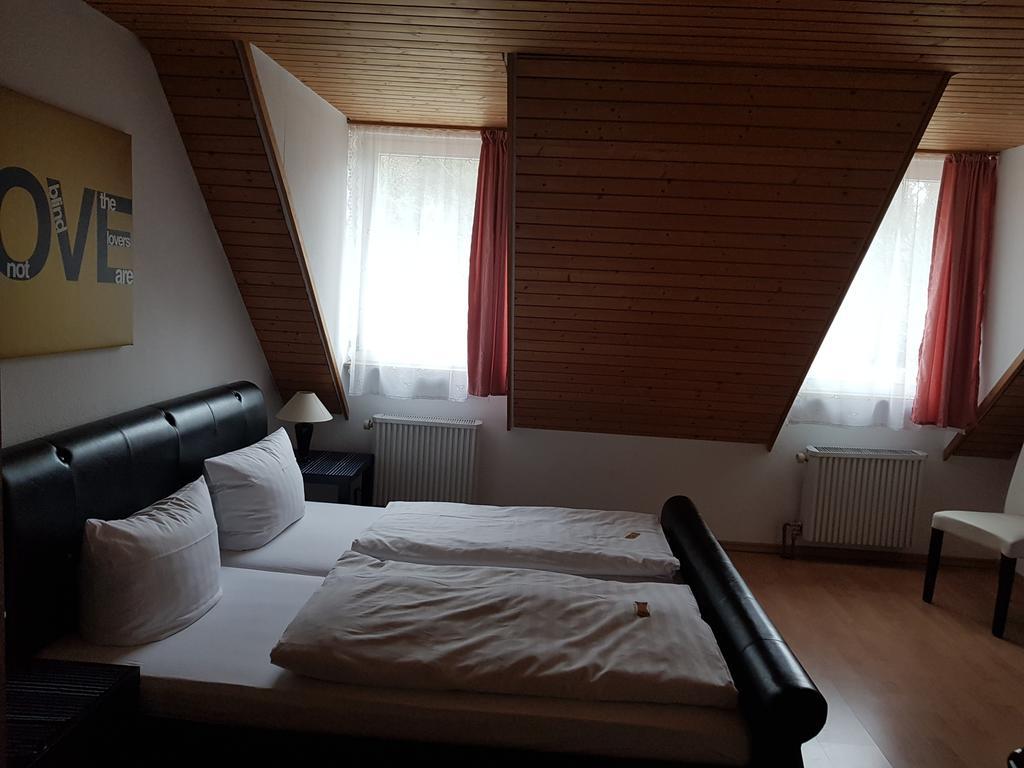Gut Lauterbad Hotel فرودنستاد المظهر الخارجي الصورة